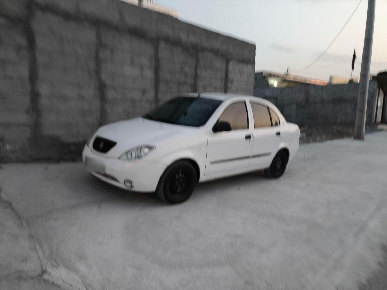 تیبا صندوق دار SX - 1401