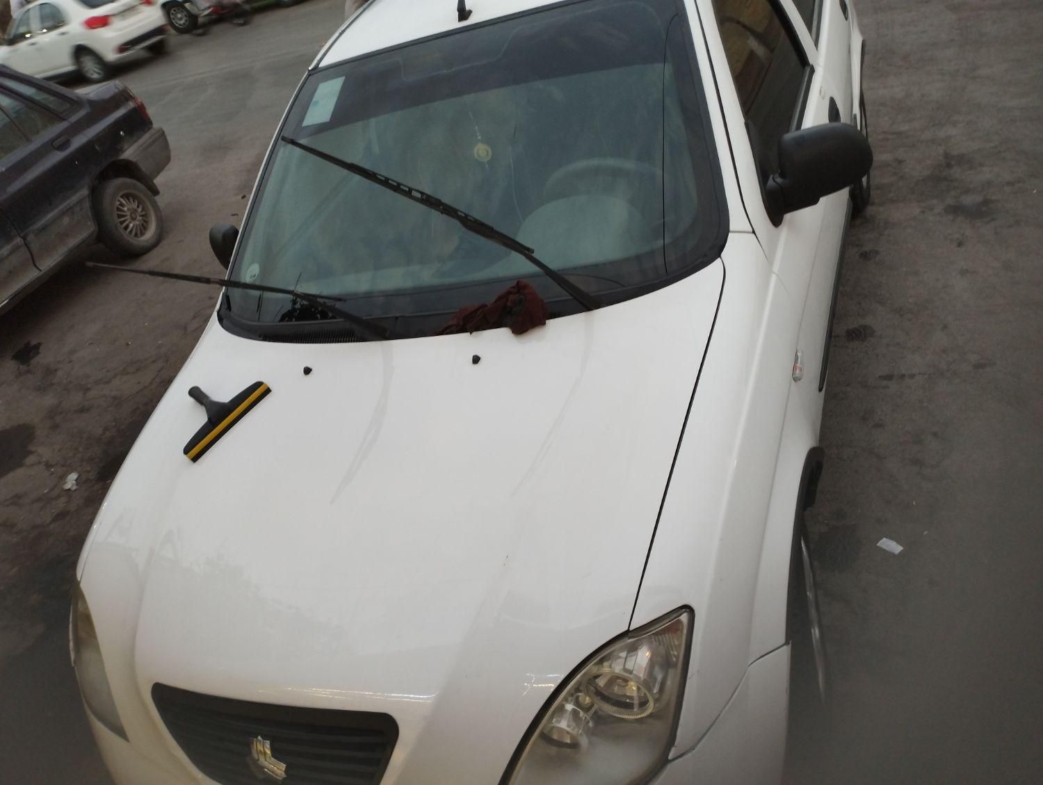تیبا صندوق دار SX - 1400