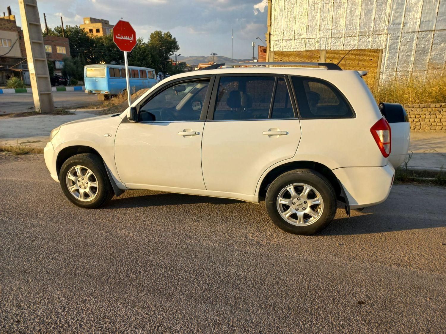 ام وی ام X33 دنده‌ای ساده - 1395
