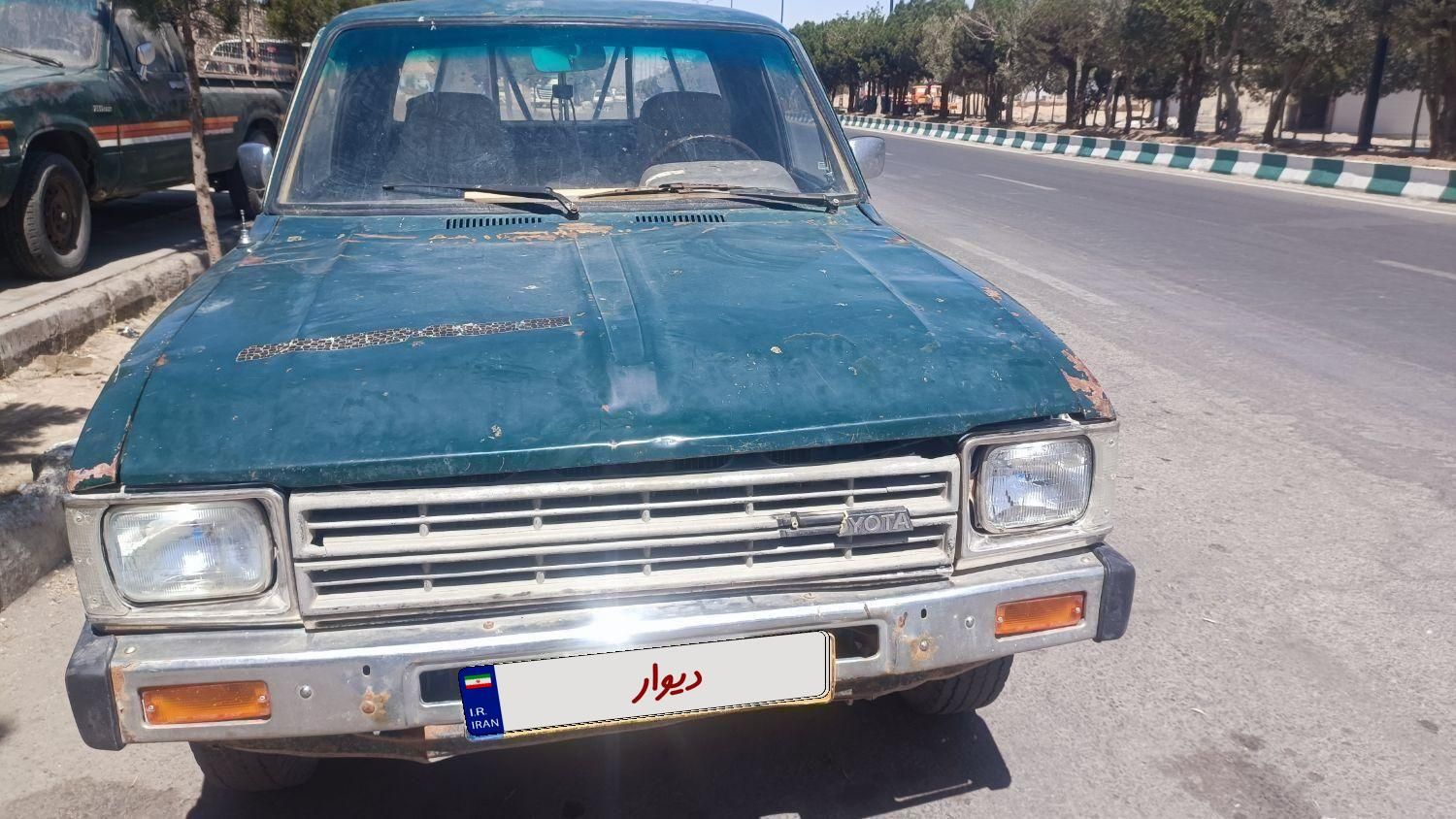 تویوتا کمری XLE - 1402