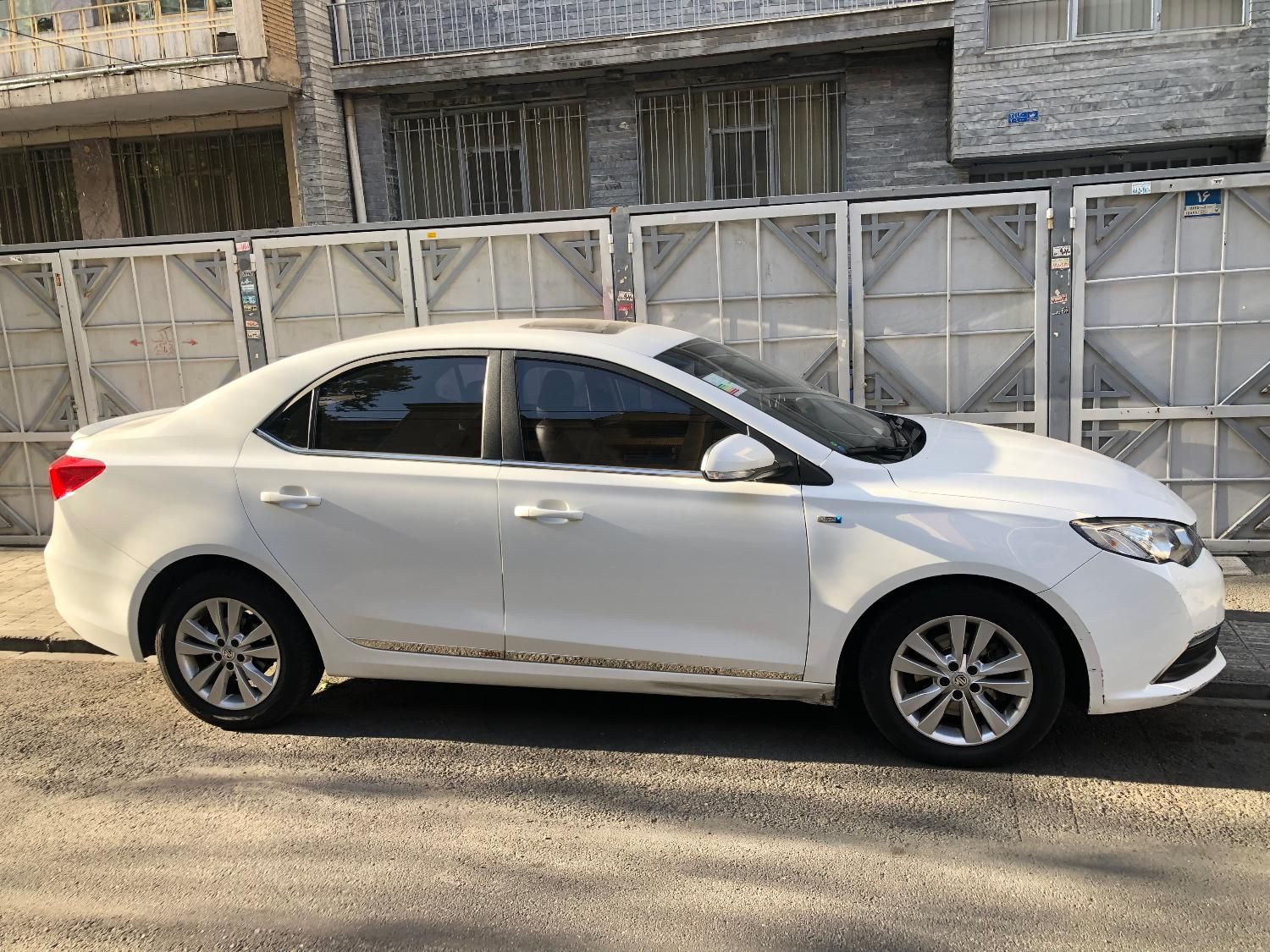 ام جی 360 اتوماتیک توربو - 1398