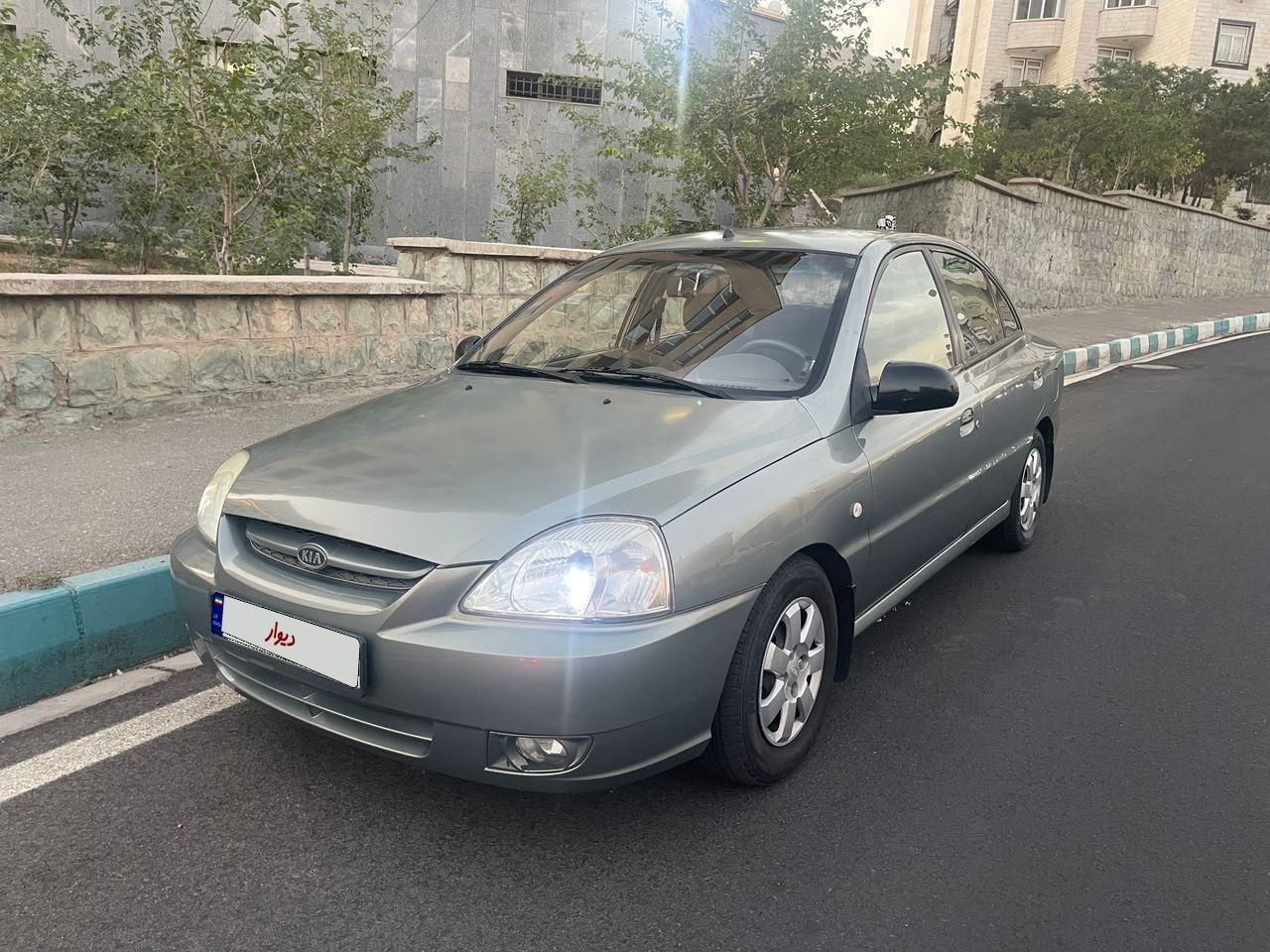 کیا ریو صندوقدار نیمه فول UB - 1387