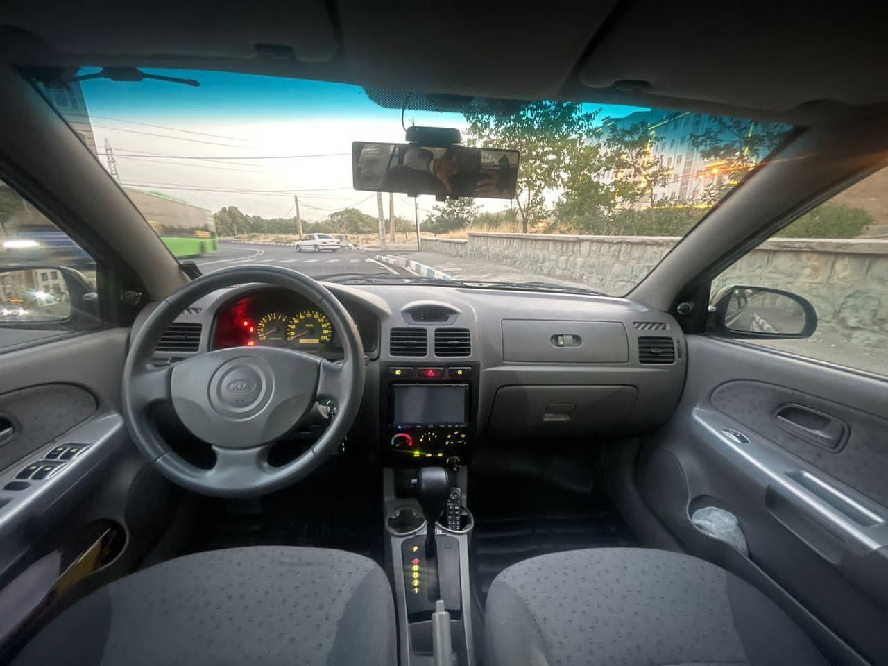 کیا ریو صندوقدار نیمه فول UB - 1387