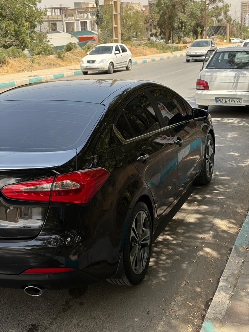 کیا سراتو 2.0 لیتر اتوماتیک GT لاین - 2015