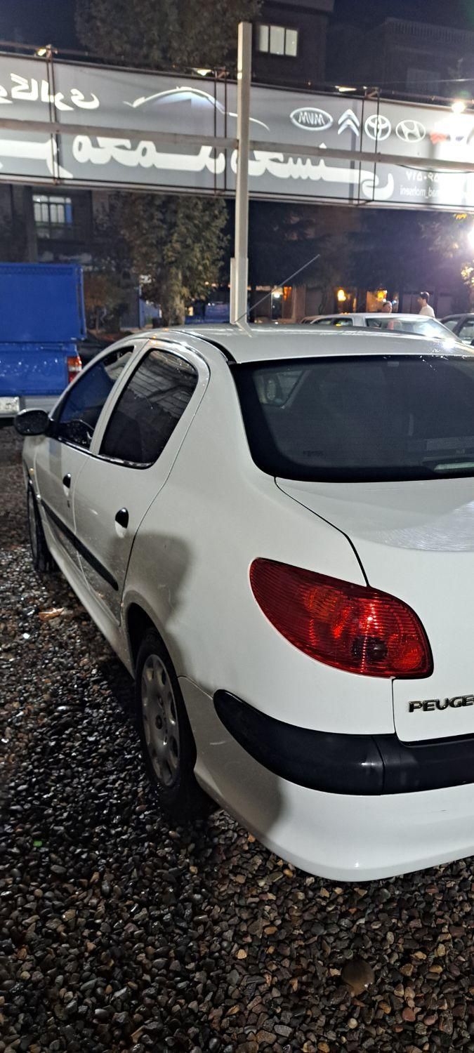 پژو ۲۰۶ صندوق دار v8 - 1395