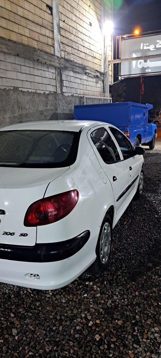پژو ۲۰۶ صندوق دار v8 - 1395