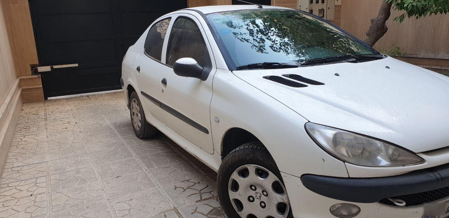 پژو ۲۰۶ صندوق دار v8 - 1391