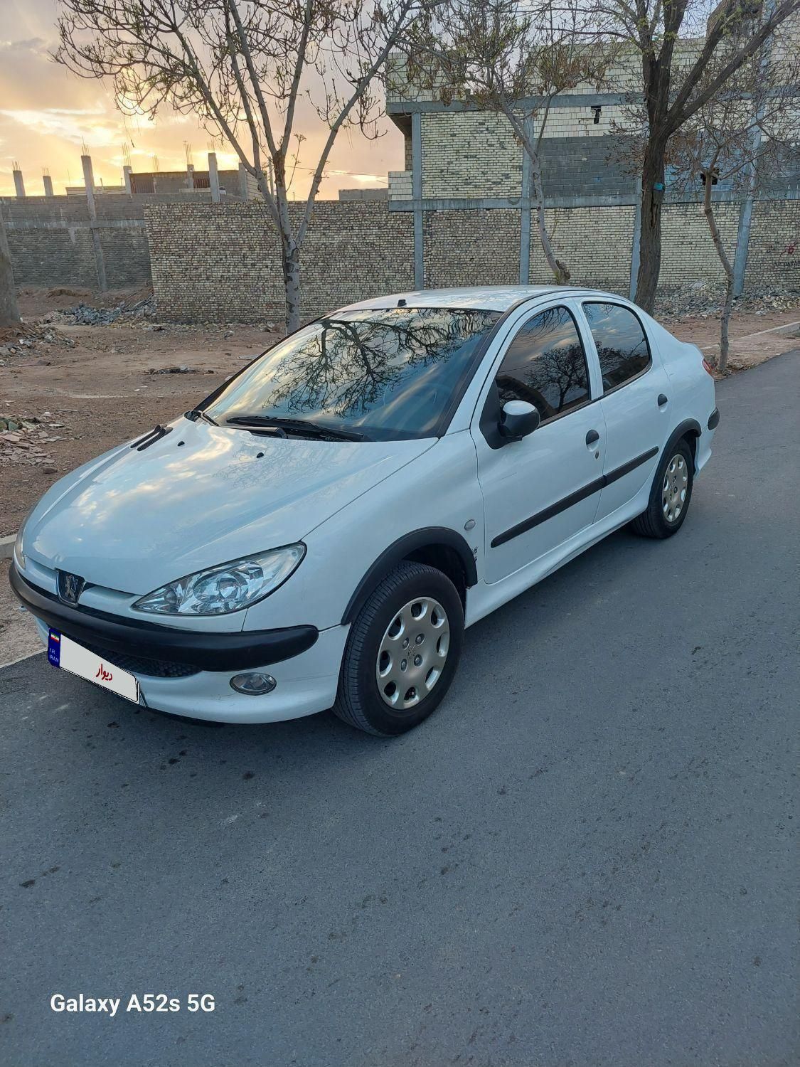 پژو ۲۰۶ صندوق دار v8 - 1391