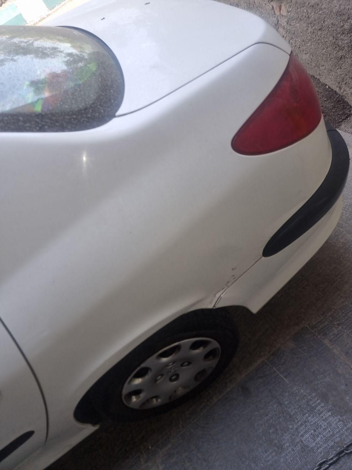 پژو ۲۰۶ صندوق دار v8 - 1395