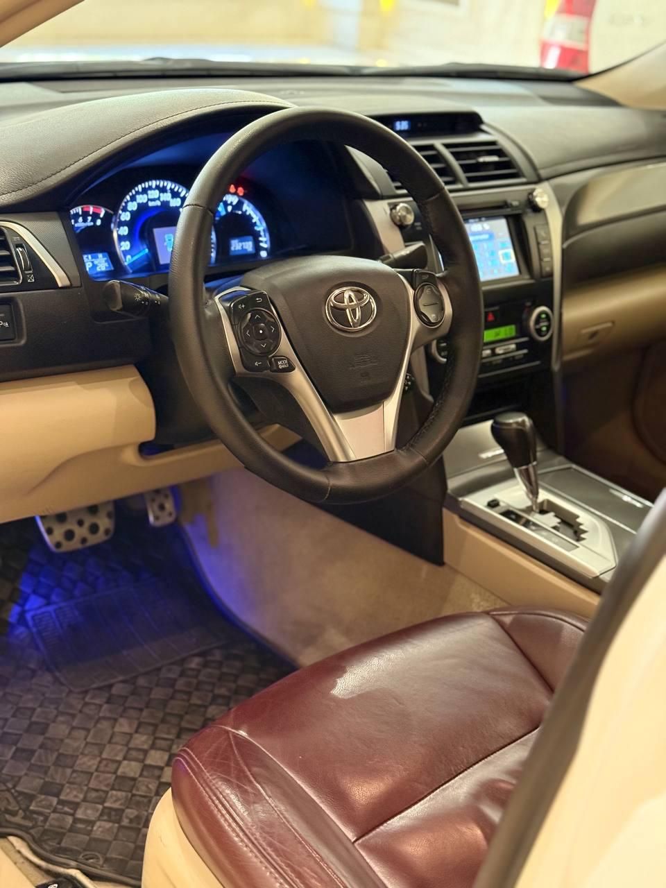 تویوتا آریون XV50 SE - 2013