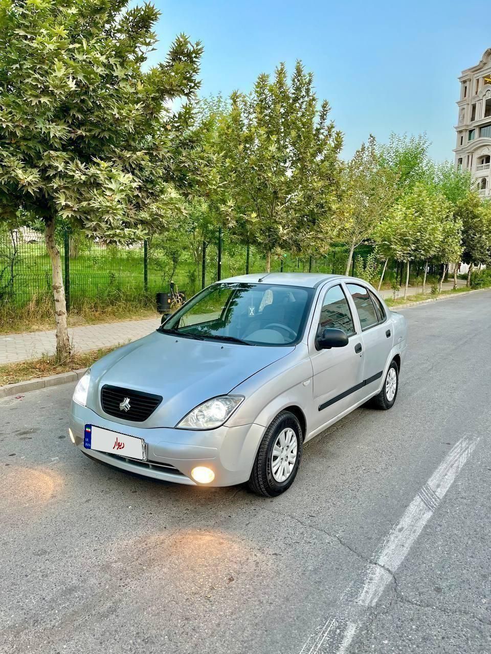 تیبا صندوق دار SX - 1392