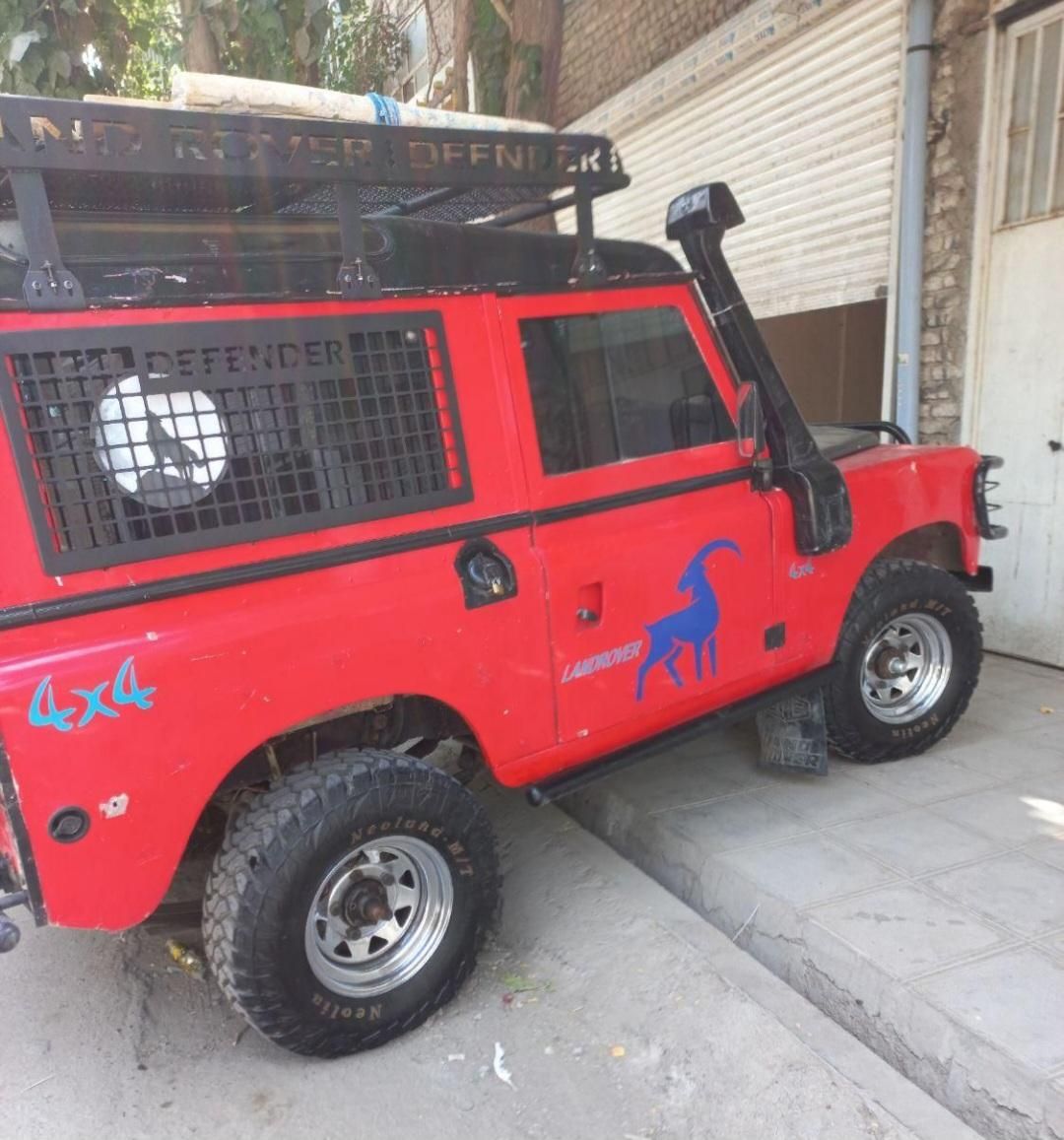 خودرو لندرور، دیفندر آگهی ann_19306254