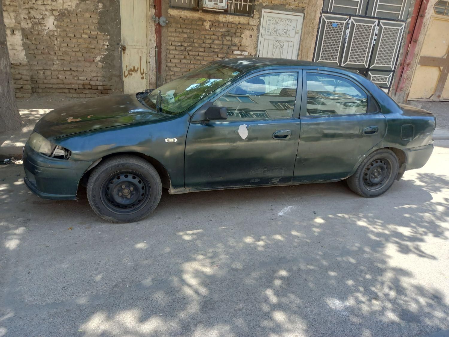 مزدا 323 F - 1378