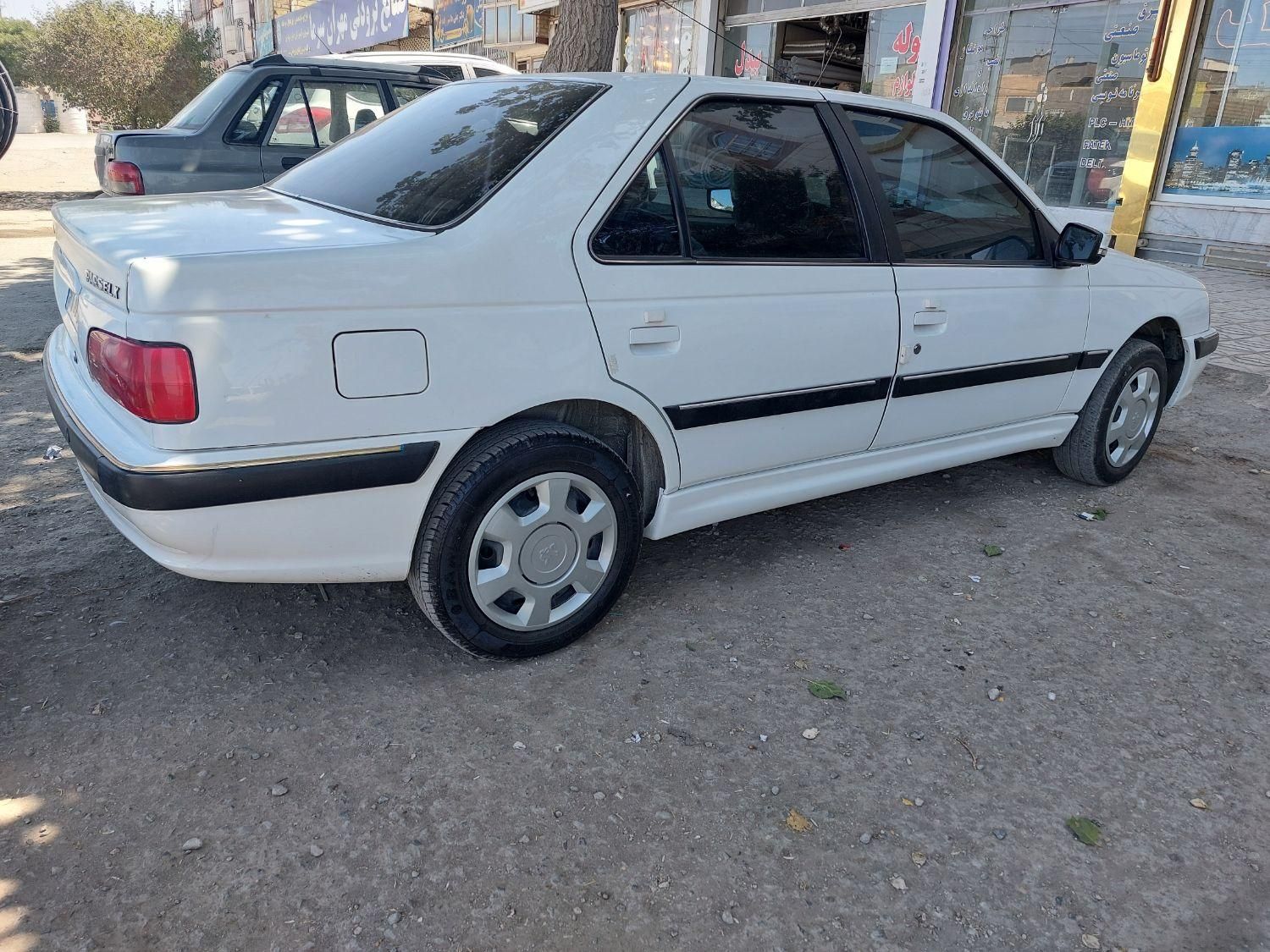 پژو پارس ELX-XU7P سفارشی - 1402
