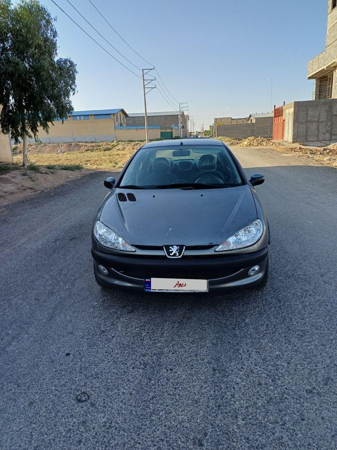 پژو ۲۰۶ صندوق دار v8 - 1391