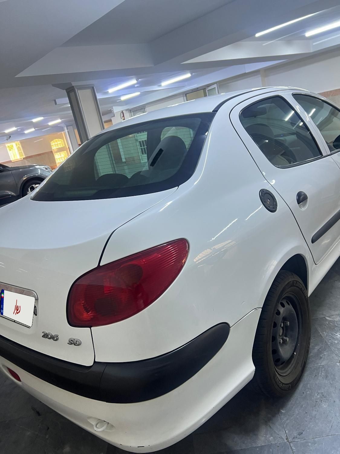 پژو ۲۰۶ صندوق دار v8 - 1397