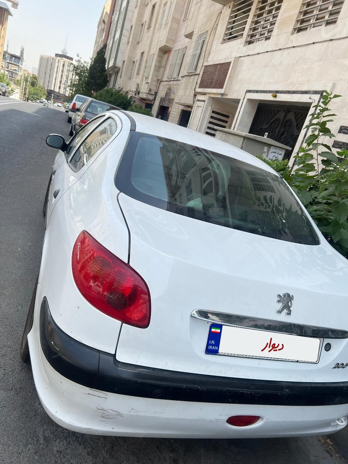 پژو ۲۰۶ صندوق دار v8 - 1397