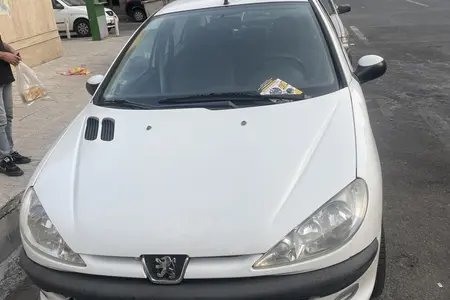 پژو ۲۰۶ صندوق دار v8 - 1394