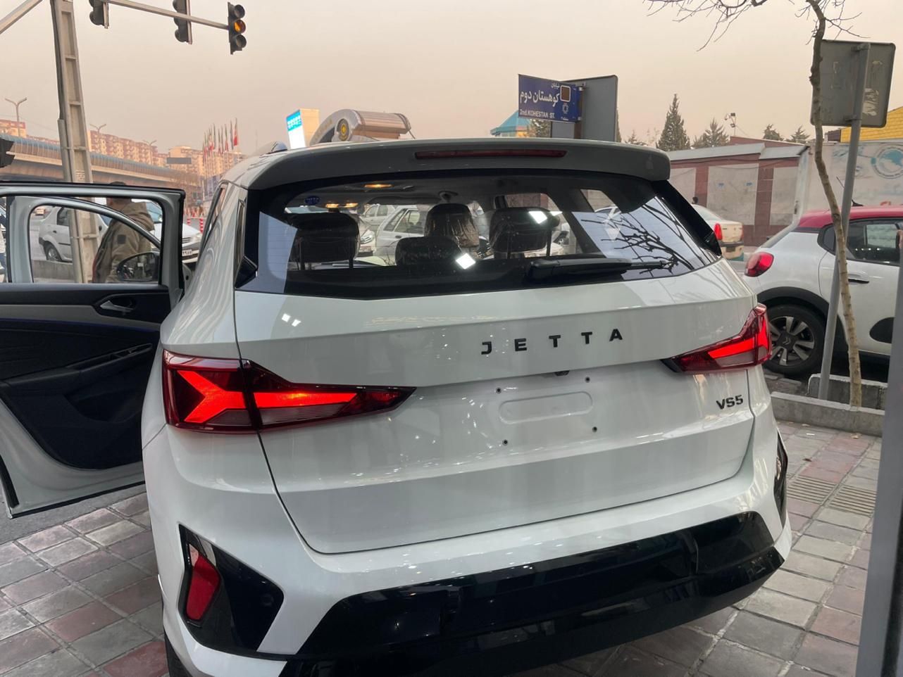 فولکس جتا vS5 - 2024