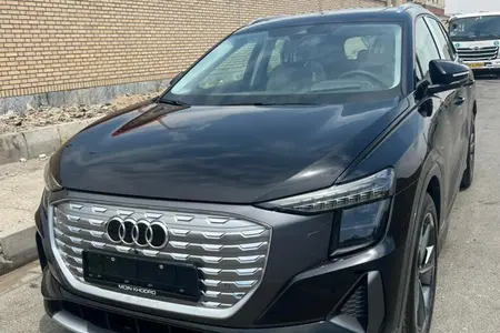 آئودی الکتریکی Q5 ۴۰ - 2024