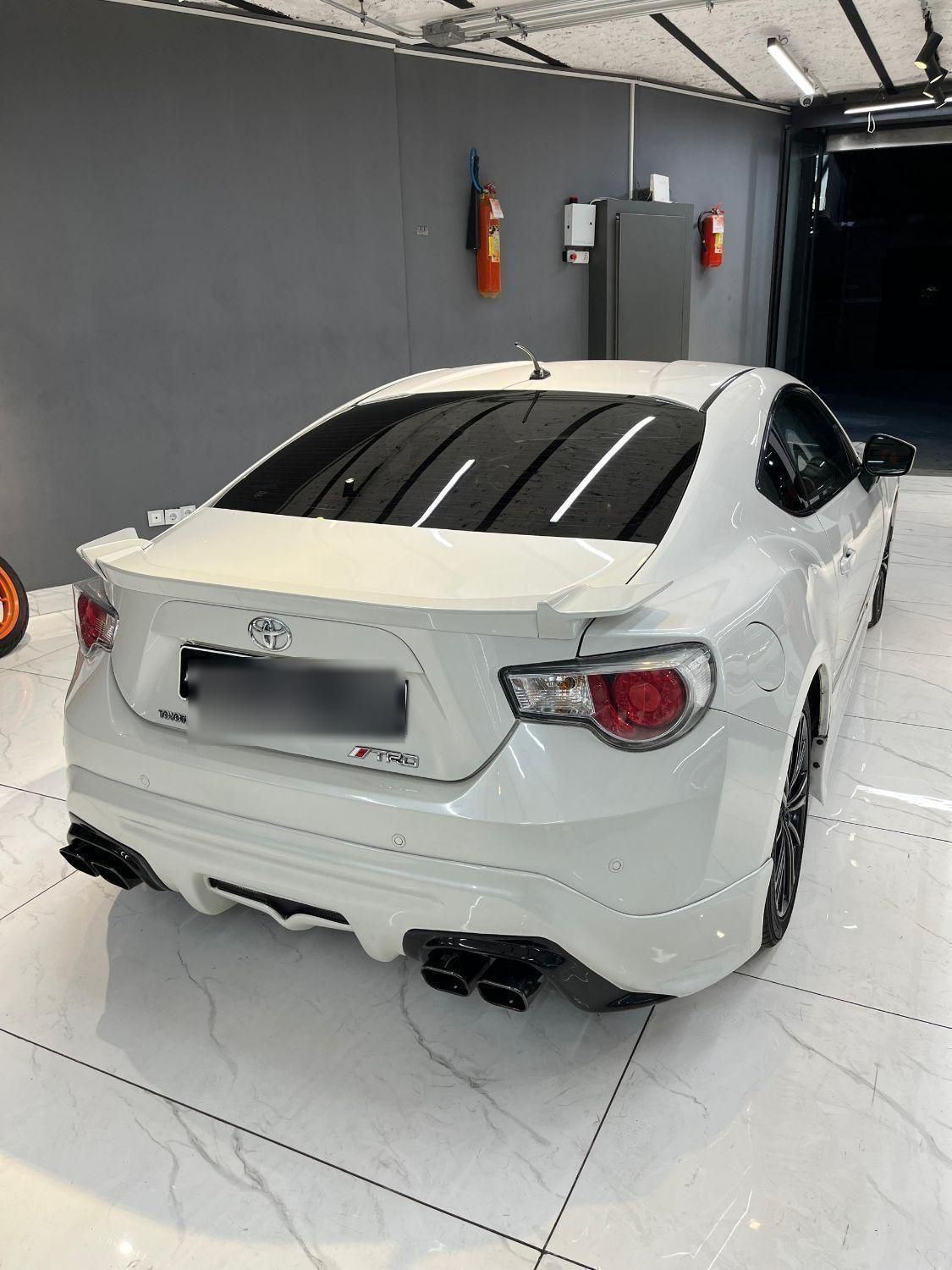تویوتا GT 86 اتومات آپشنال - 2013