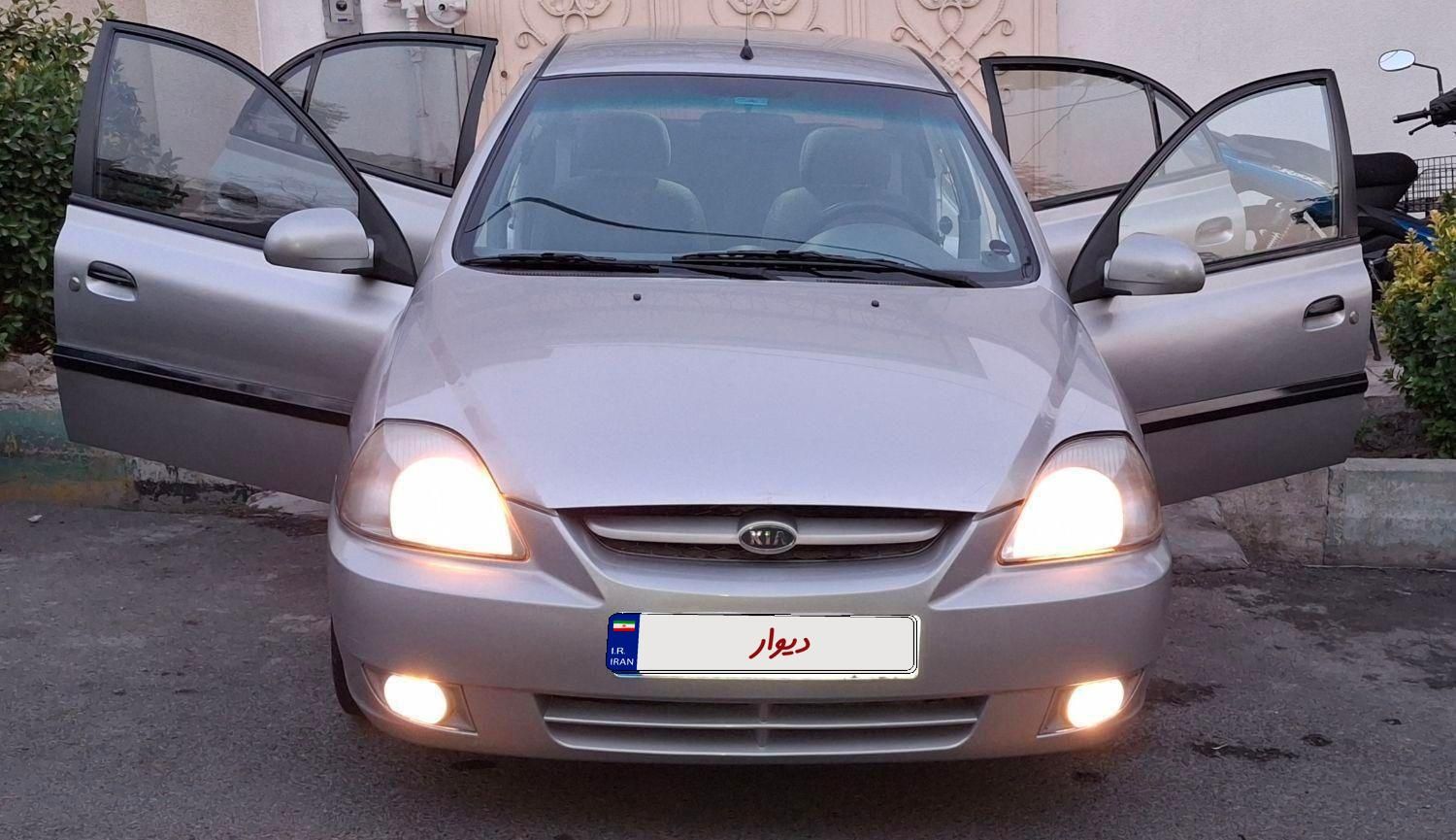 کیا ریو صندوقدار نیمه فول UB - 1389