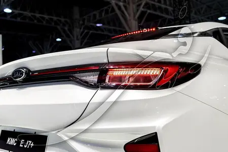 کی ام سی EJ7 ساده - 2024