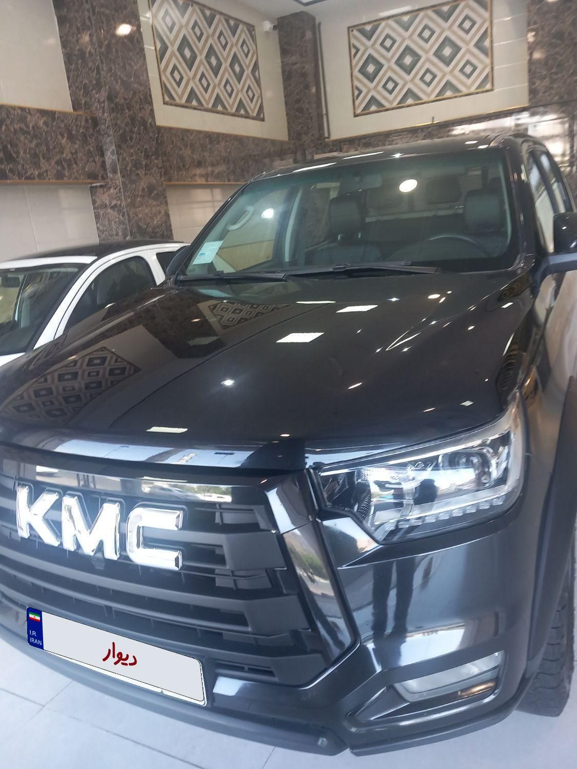 خودرو کی ام سی، T8 آگهی ann_19307576