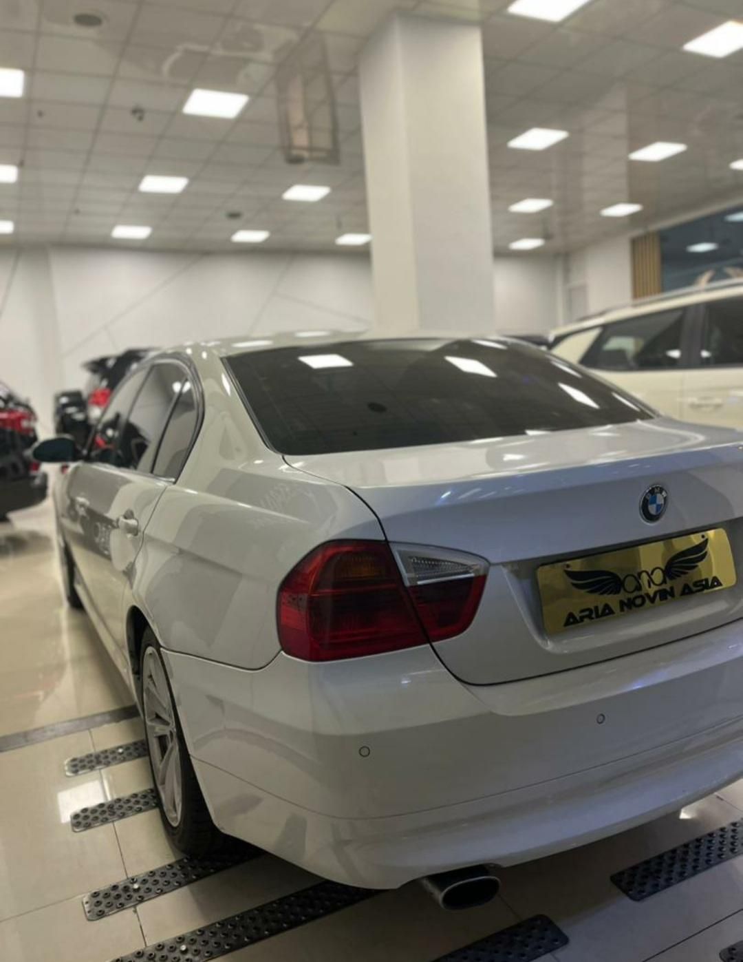 ب ام و سری 3 سدان 320i - 2008