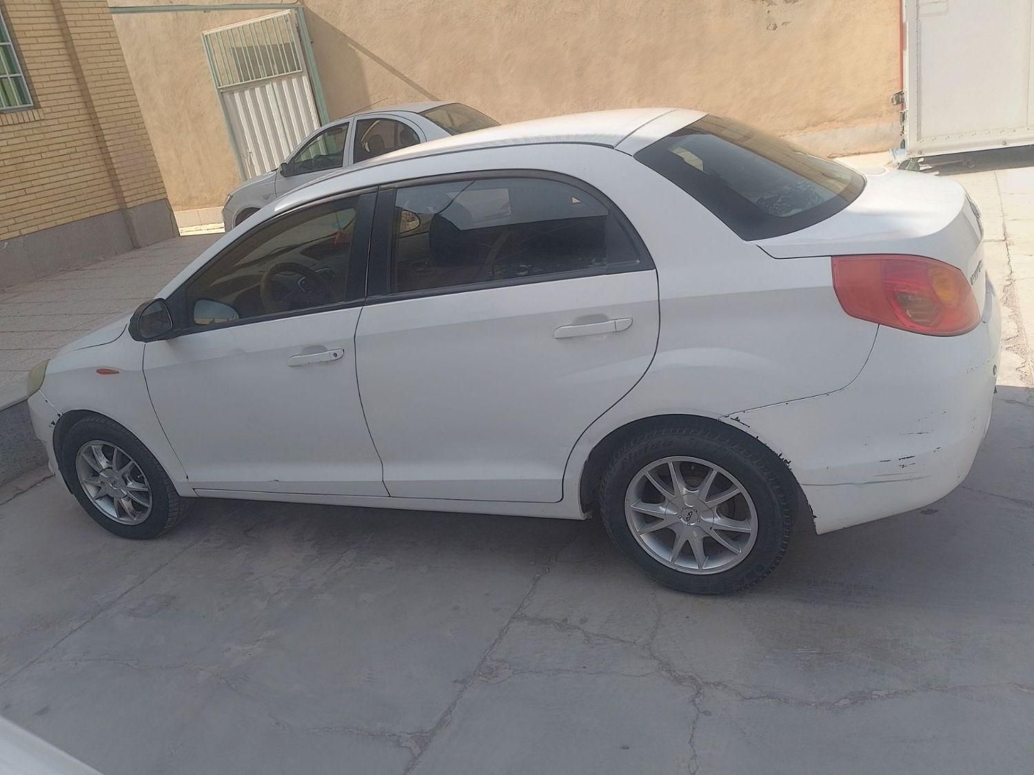 ام وی ام 315 صندوقدار ساده دنده ای - 1391