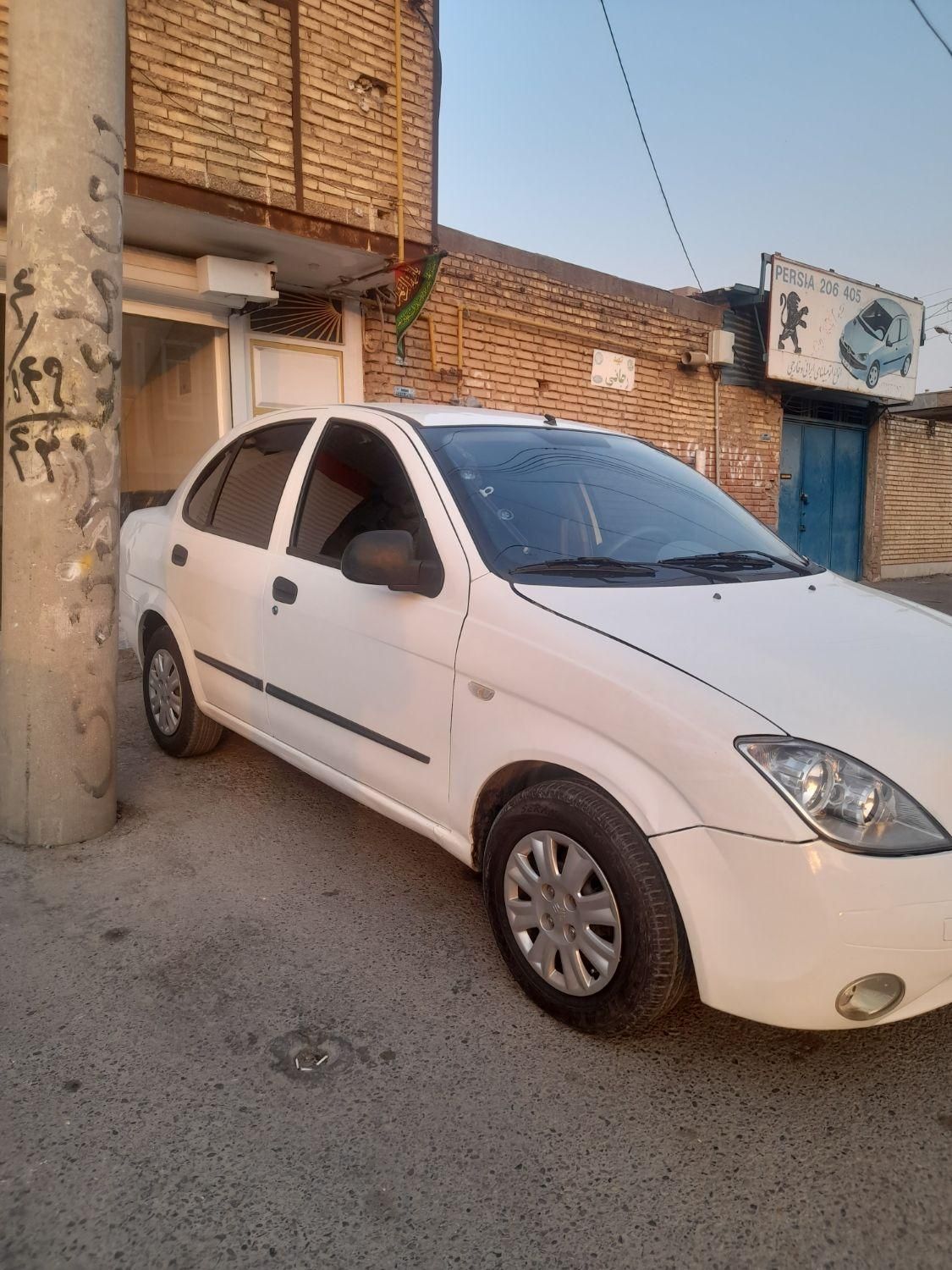 تیبا صندوق دار SX - 1398