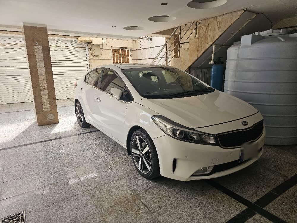 کیا سراتو 2.0 لیتر اتوماتیک GT لاین - 2017