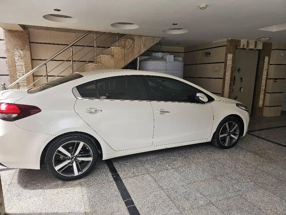 کیا سراتو 2.0 لیتر اتوماتیک GT لاین - 2017