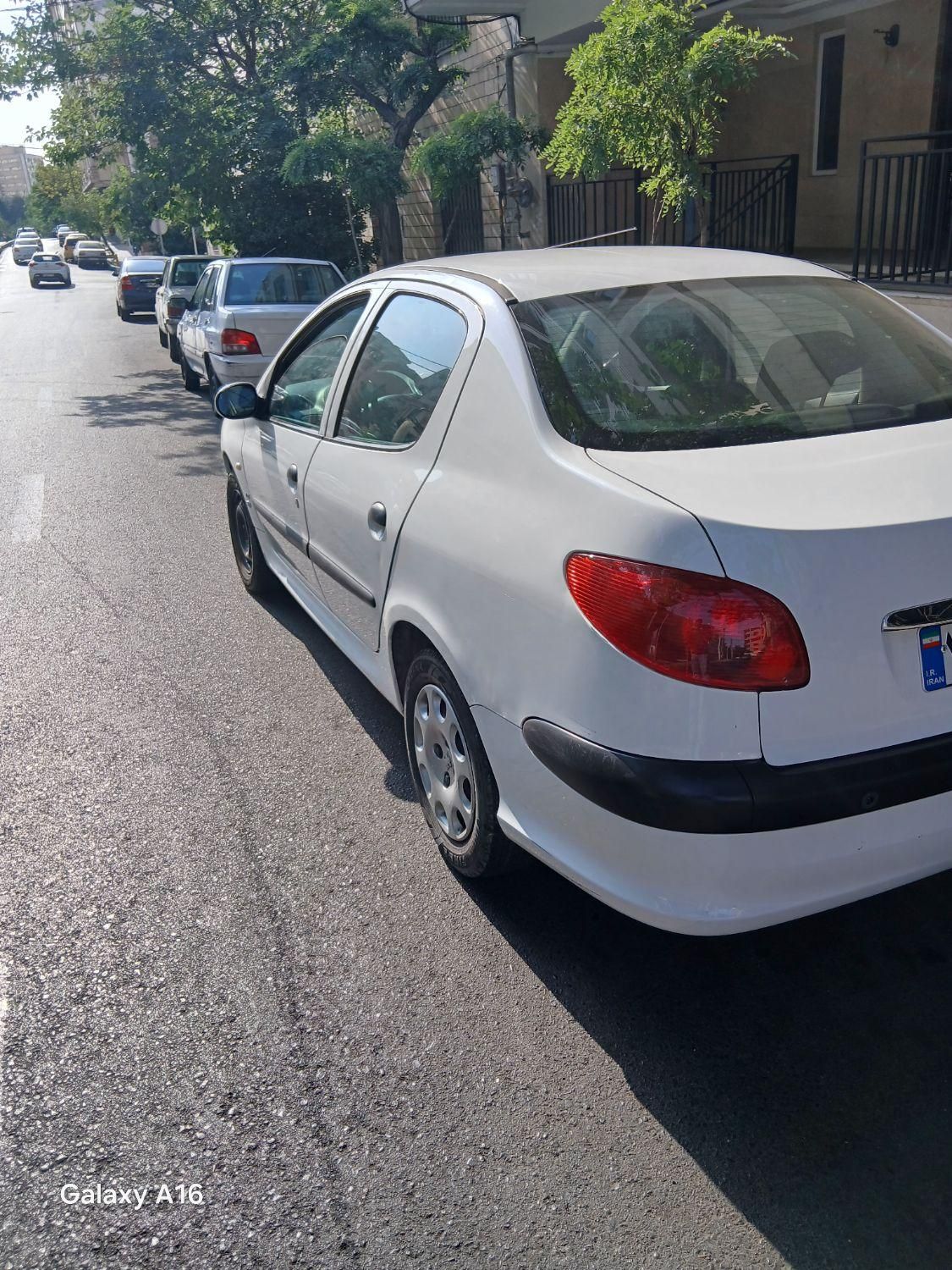 پژو ۲۰۶ صندوق دار v8 - 1396
