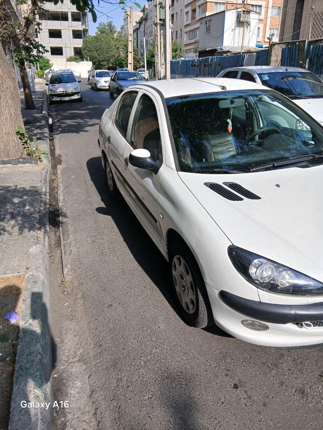 پژو ۲۰۶ صندوق دار v8 - 1396