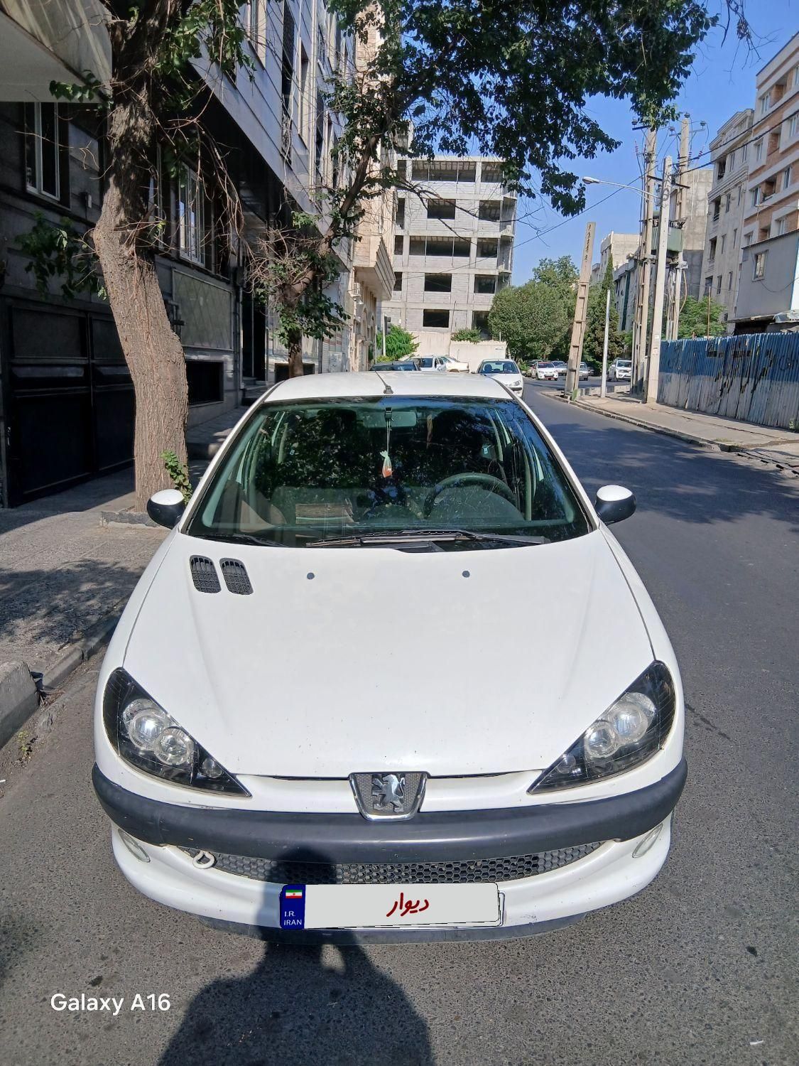 پژو ۲۰۶ صندوق دار v8 - 1396