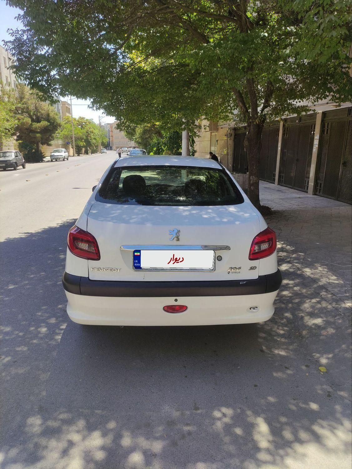 پژو ۲۰۶ صندوق دار v8 - 1387
