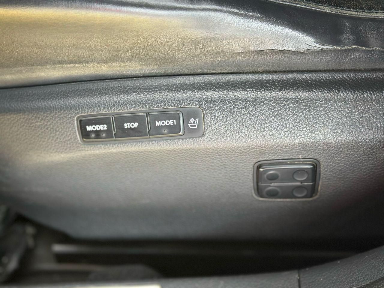 هیوندای آزرا (گرنجور) 3000cc - 2012