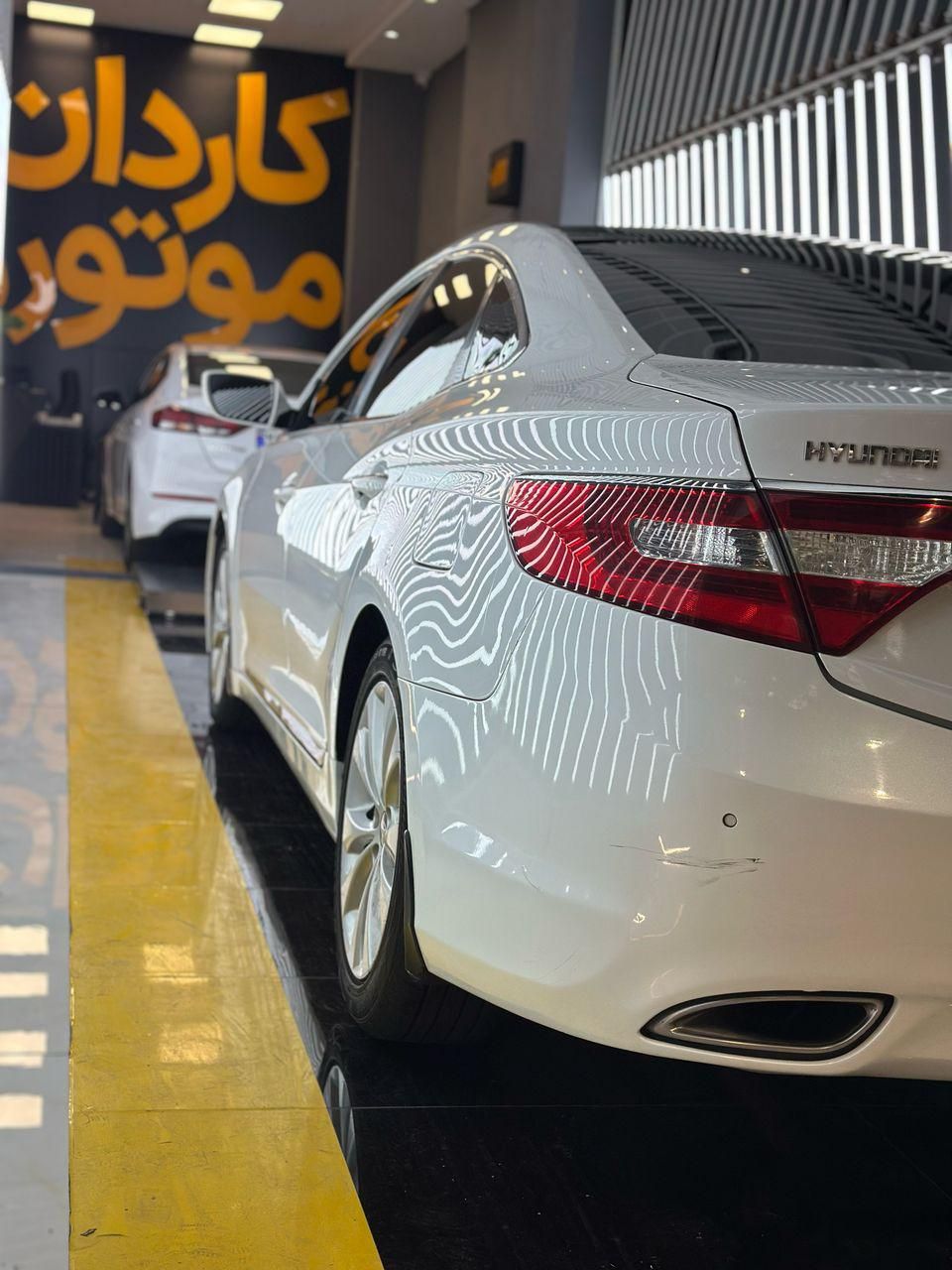هیوندای آزرا (گرنجور) 3000cc - 2012