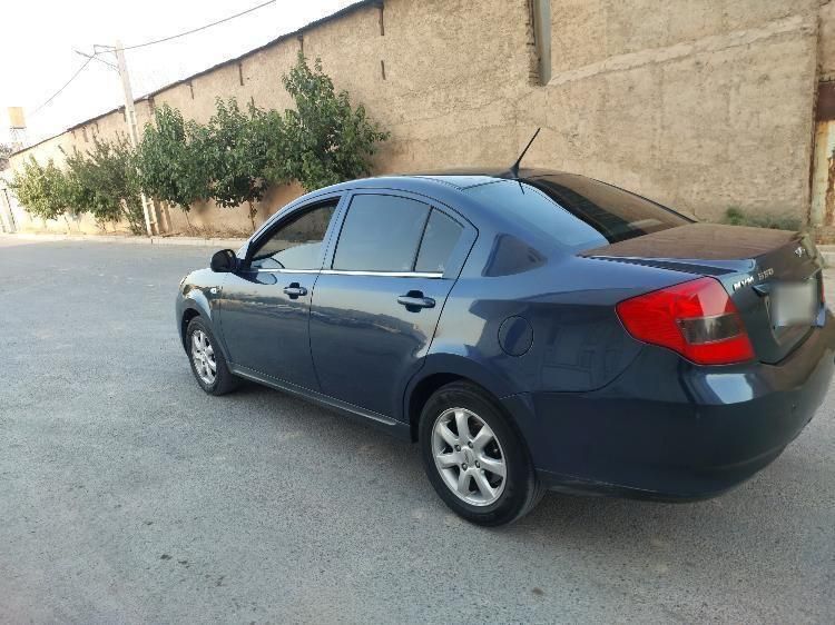 ام وی ام 550 دنده‌ای - 1395
