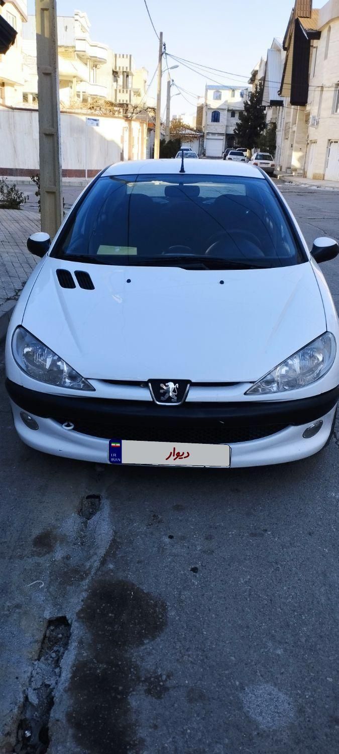 پژو ۲۰۶ صندوق دار v8 - 1395