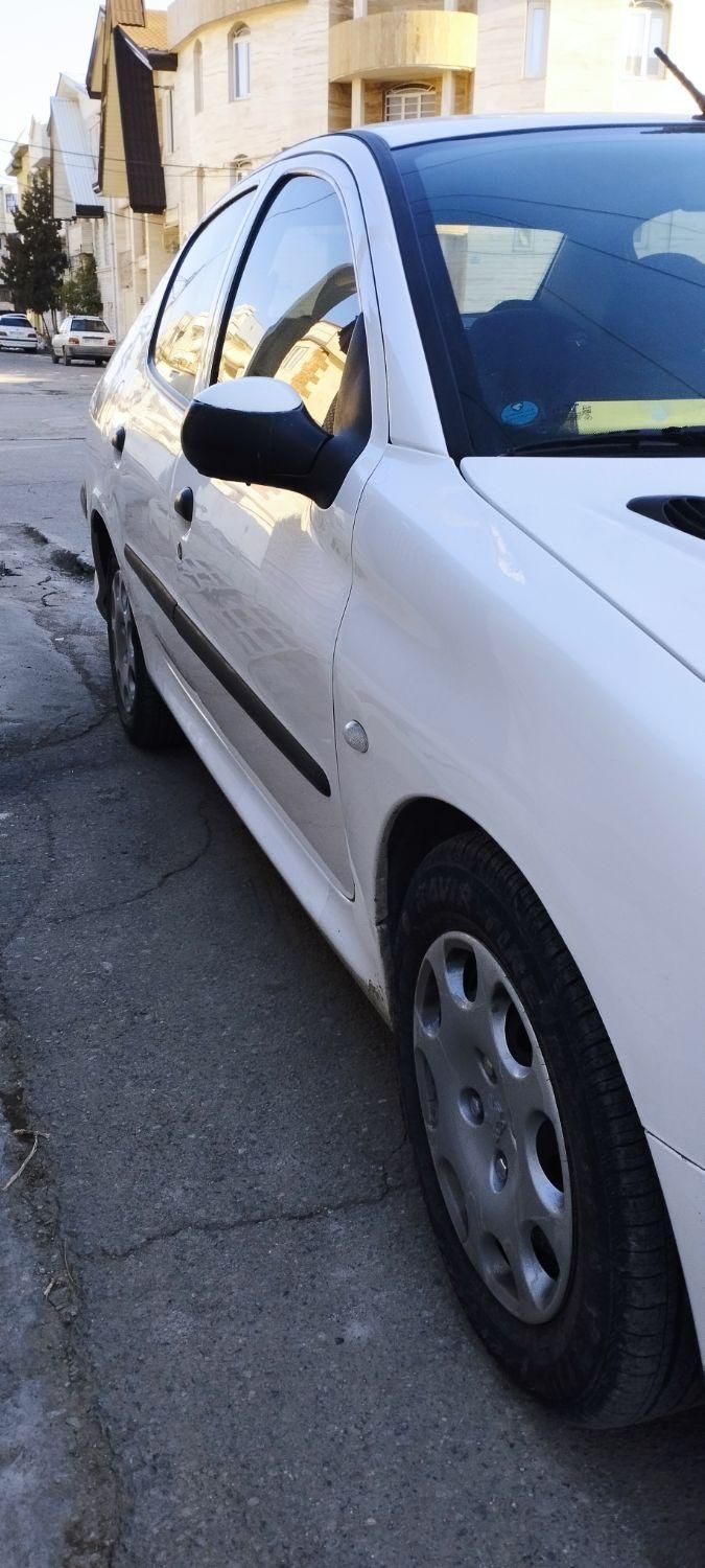 پژو ۲۰۶ صندوق دار v8 - 1395