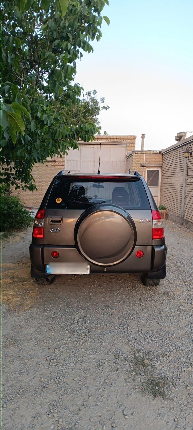 ام وی ام X33 دنده‌ای ساده - 1391