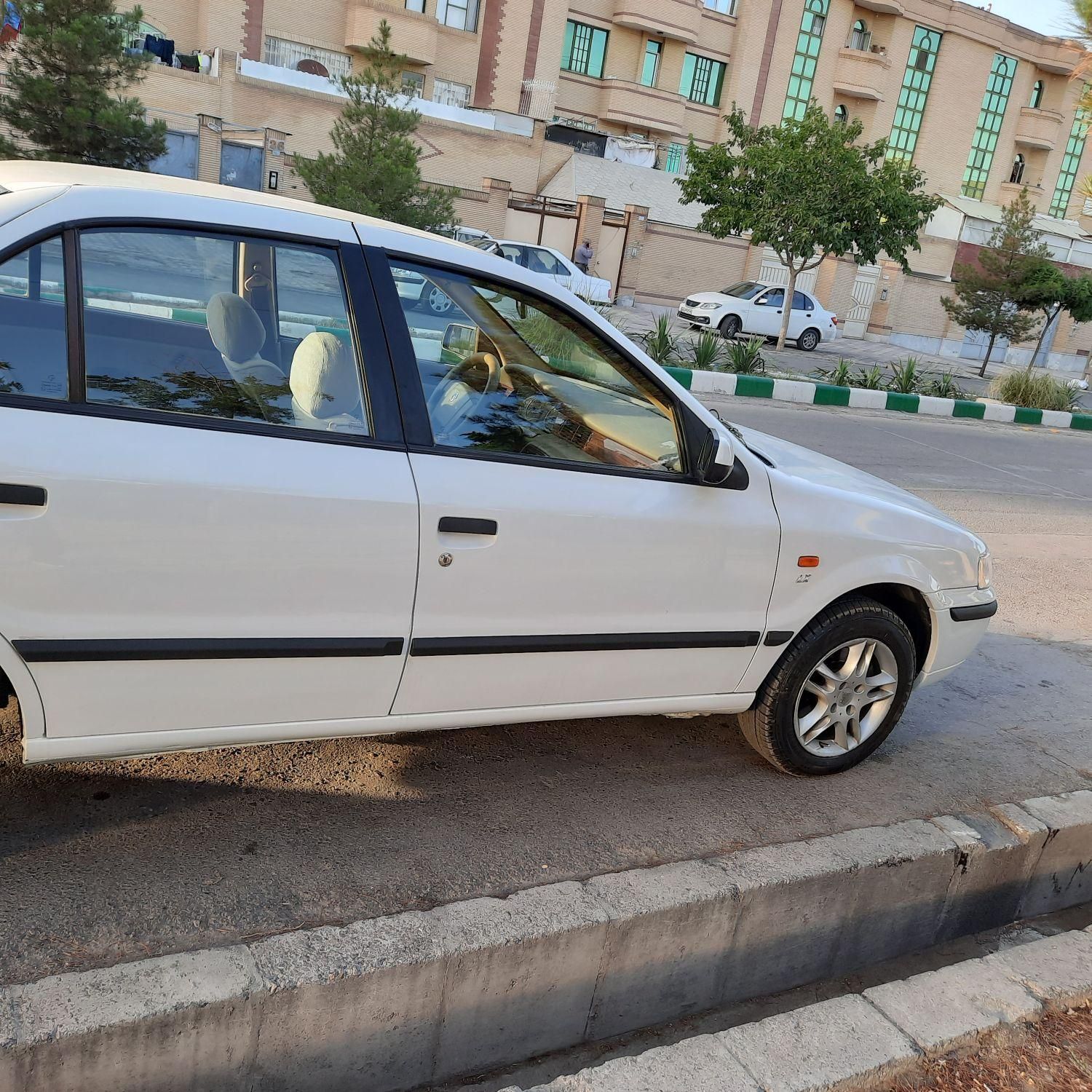 سمند LX XU7 - 1390
