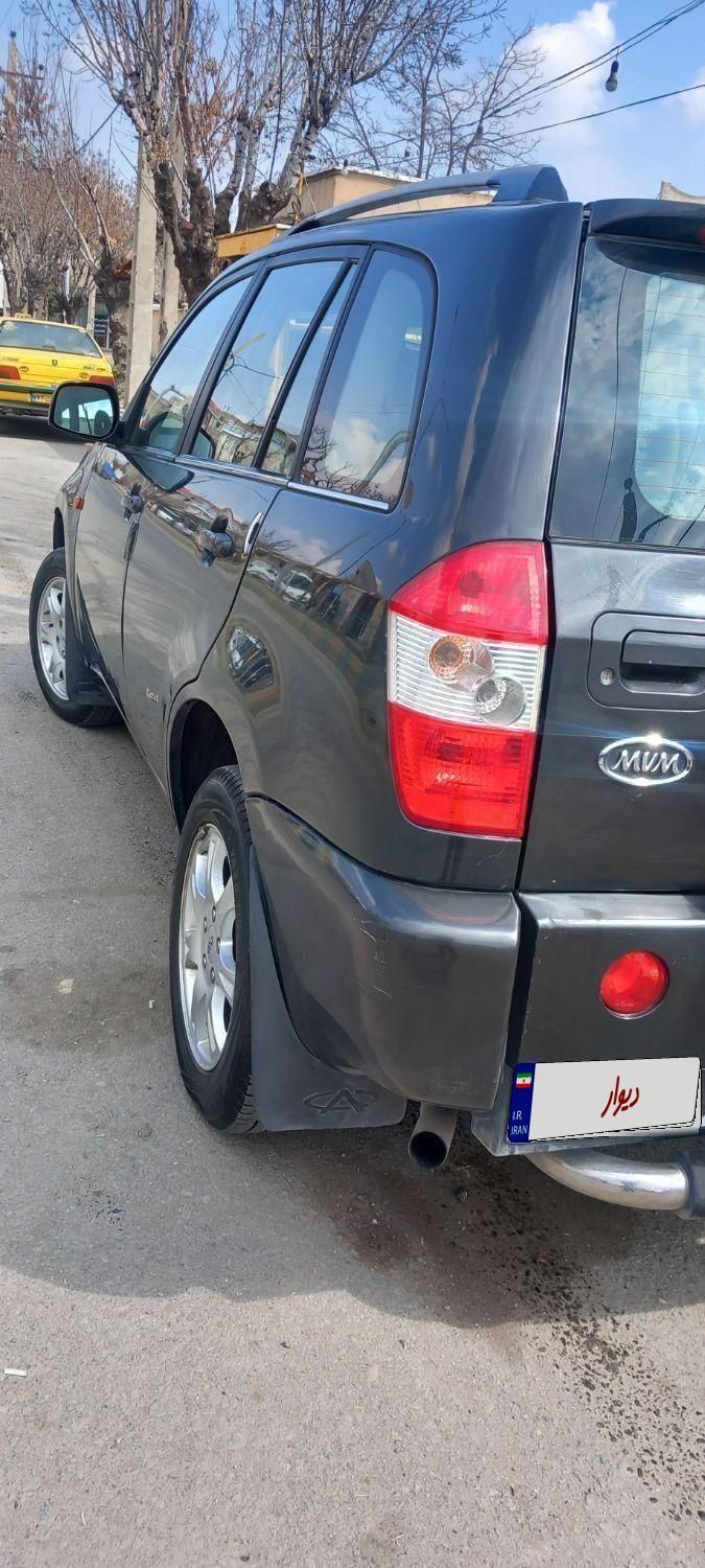 ام وی ام X33 دنده‌ای ساده - 1390