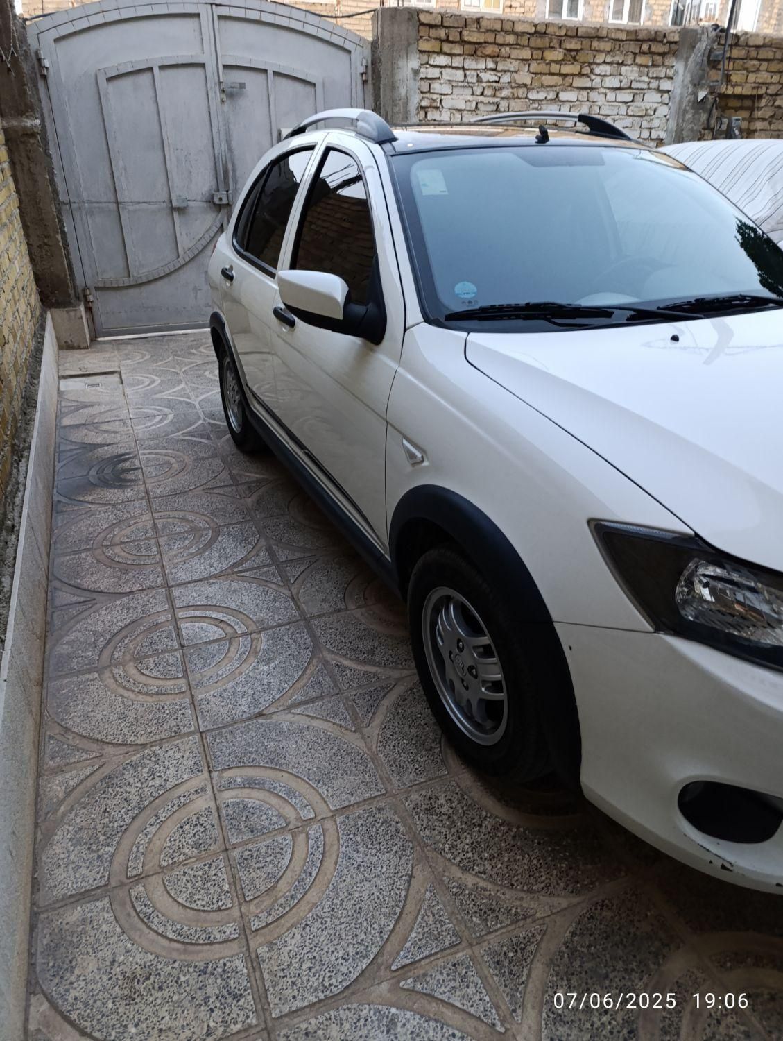کوییک R دنده‌ای - 1401
