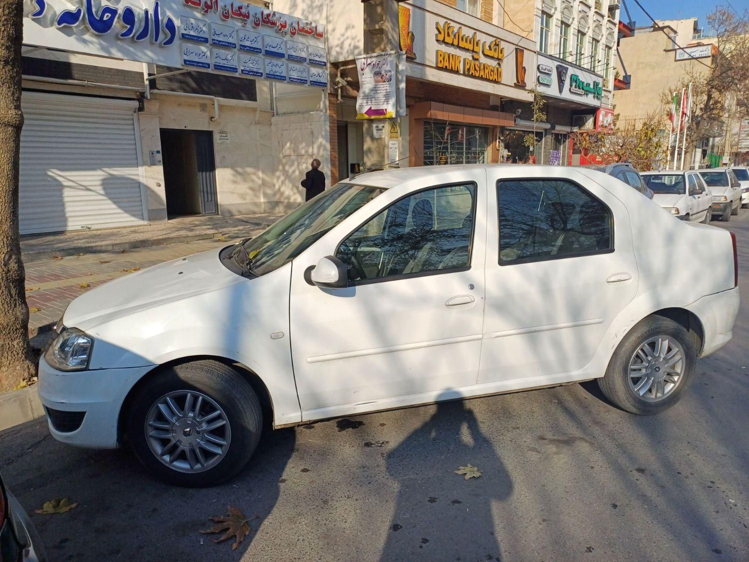 رنو تندر 90 پلاس اتوماتیک - 1397