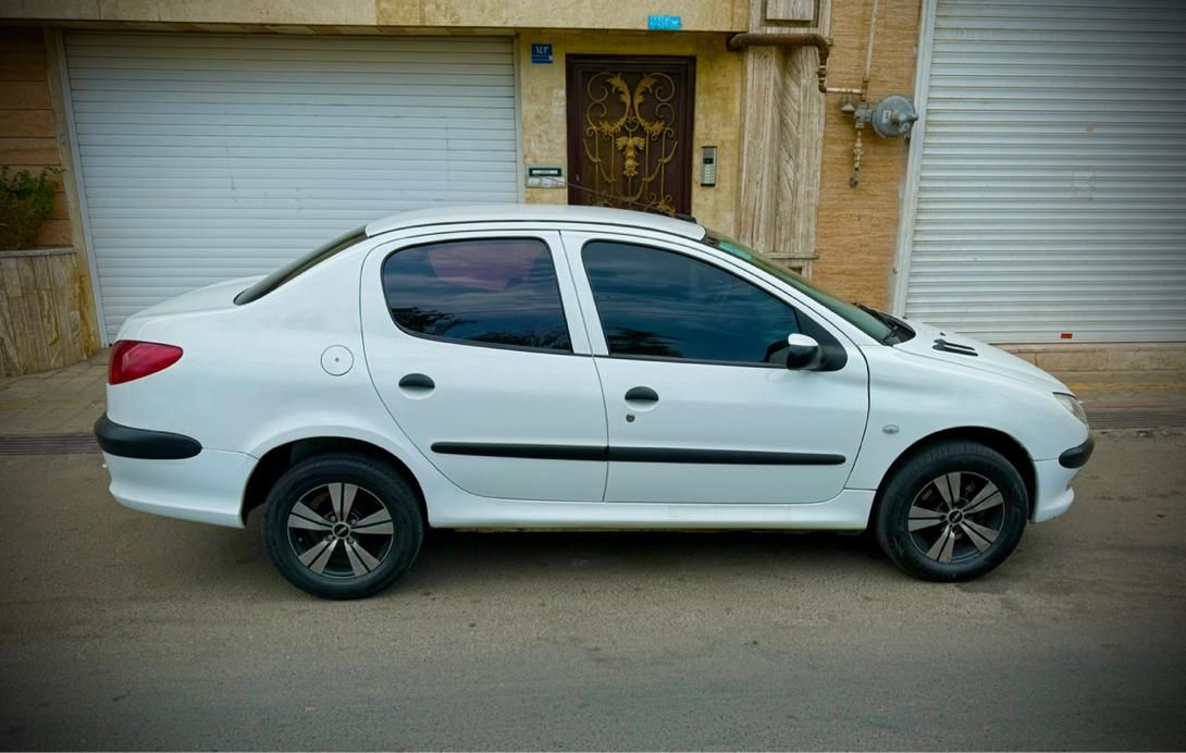 پژو ۲۰۶ صندوق دار v8 - 1398
