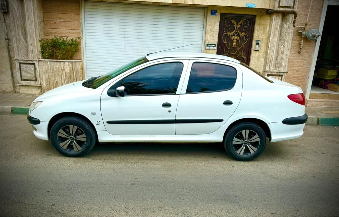 پژو ۲۰۶ صندوق دار v8 - 1398