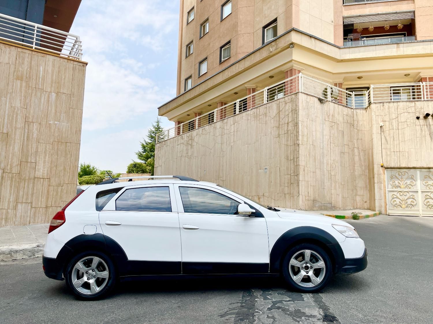 دانگ فنگ H30 کراس اتوماتیک - 1397